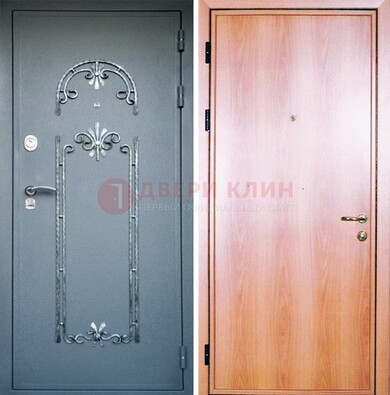 Железная дверь с ковкой ламинат внутри ДК-11 в квартиру в Чехове