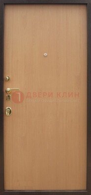 Коричневая стальная дверь с ламинатом ДЛ-1 в Чехове