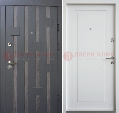 Черная металлическая дверь c МДФ и стеклом ДМ-231 в Мурино