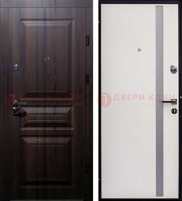 Темная филенчатая входная дверь c МДФ и стеклянной вставкой ДМ-254 в Чехове