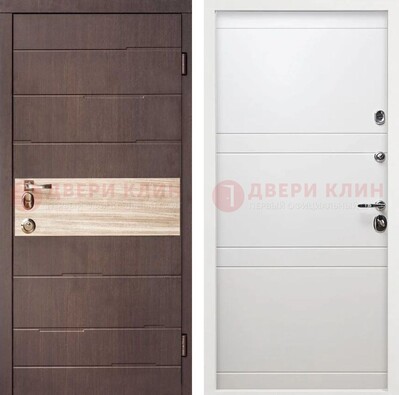 Коричневая стальная дверь с филенчатой МДФ в Белом цвете ДМ-306 в Чехове