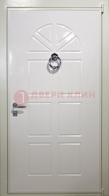 Белая входная дверь с МДФ ДМ-30 в квартиру в Чехове
