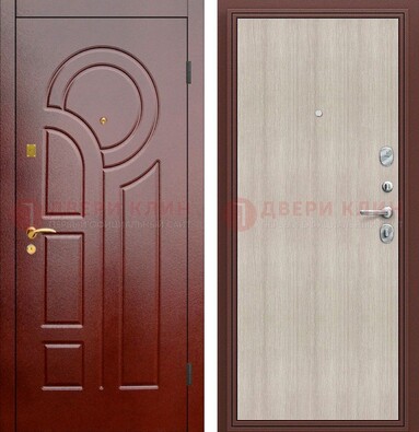 Красная металлическая дверь с МДФ панелями ДМ-368 в Чехове