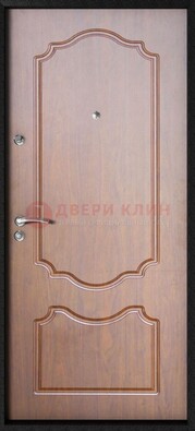 Светлая железная дверь с МДФ ДМ-87 в дом из бруса в Чехове