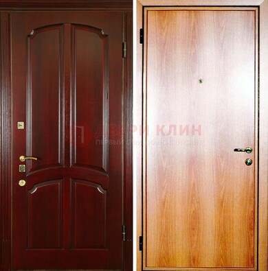 Темная железная дверь с массивом дуба ДМД-13 в Чехове