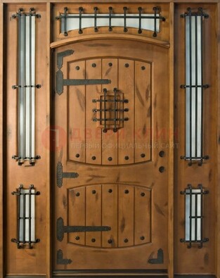 Железная парадная дверь с металлическими вставками ДПР-68 в коттедж в Чехове