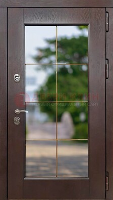 Коричневая стальная дверь со стеклом ДС-19 в Чехове