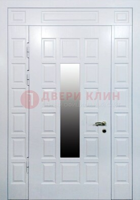 Белая входная дверь с МДФ панелью и стеклом ДС-56 в Чехове