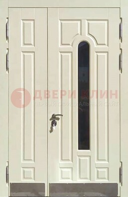 Белая двухстворчатая металлическая дверь со стеклом ДС-71 в Чехове