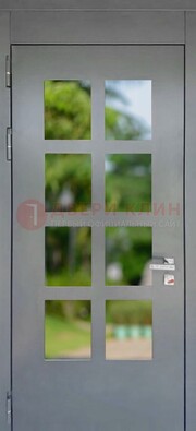 Серая металлическая дверь со стеклом ДС-78 в Чехове