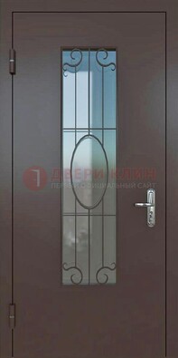 Коричневая наружная железная дверь со стеклом и ковкой ДСК-100 в Луховицах