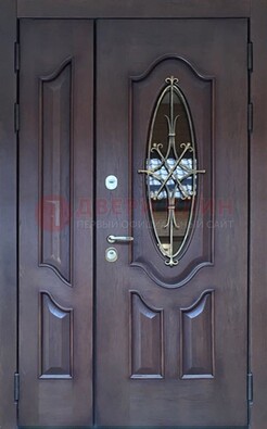 Темная металлическая дверь Винорит со стеклом и ковкой ДСК-239 в Чехове