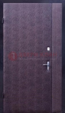 Бордовая металлическая тамбурная дверь ДТМ-3 в Екатеринбурге