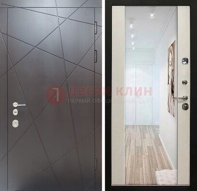 Железная коричневая дверь со светлой МДФ внутри и зеркалом ДЗ-125 в Волгограде