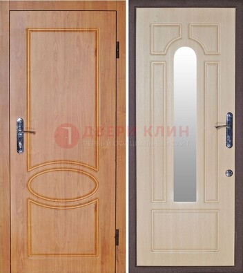 Светлая железная дверь с зеркалом ДЗ-24 в Чехове