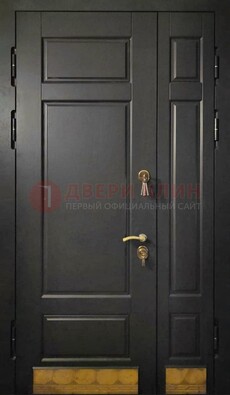 Черная полуторная железная дверь для частного дома ПЛ-2 в Чехове